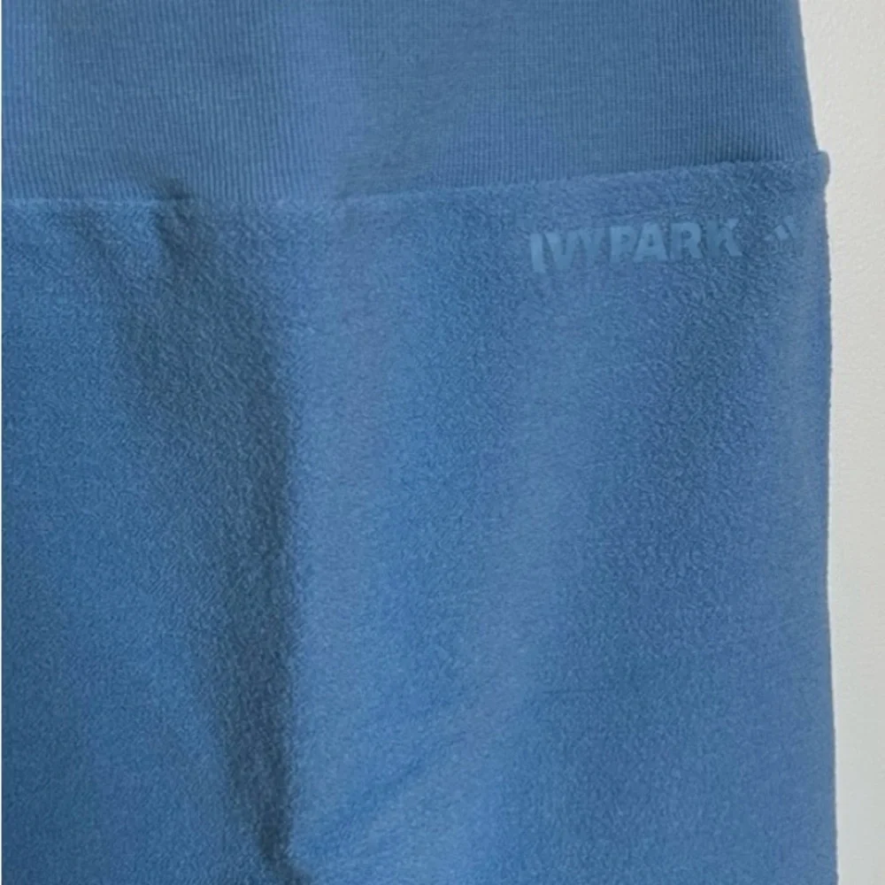 Adidas Ivy Park Set - Picture 8 of 12
